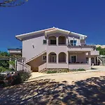 Apartman 1 Bedroom Lovely In *